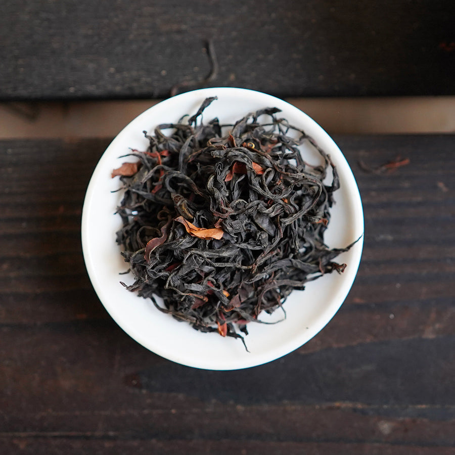 Yǒng Dé Dà Xuě Shān Ye Sheng Black Tea Raccolto Primavero 2021 te nero yunnan qualcosadite teashop